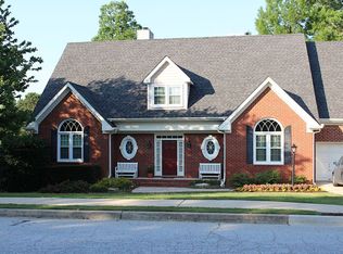 1440 Country Lake Dr, Lilburn, GA 30047