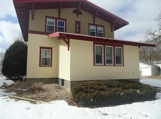 536 S Clark St, Forest City, IA 50436