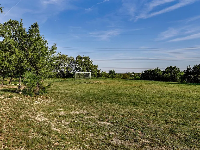2603 Nocona Trl — Photo 34