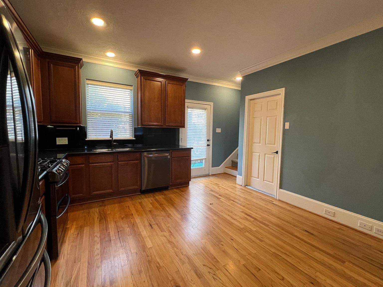 2 bed, 1312 sqft, $2,250 — Photo 4