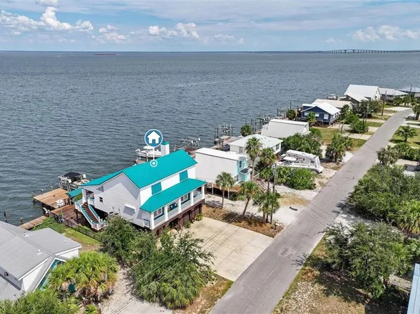 327 Port Royal St, Dauphin Island, AL 36528