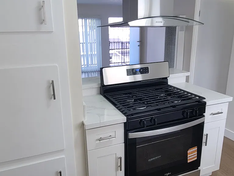 1711 Marine Ave #5 — Photo 7