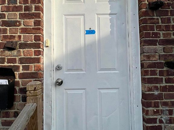 2nd image of 70 Beverly Ave Unit 2