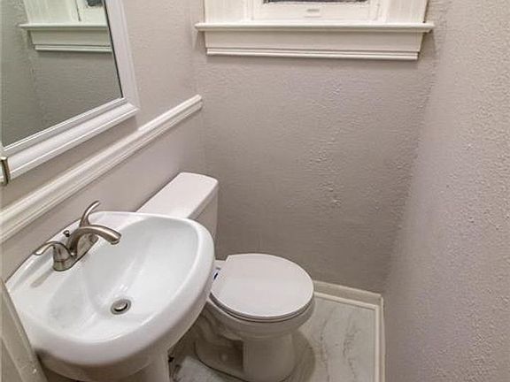 5th image of 712 Dover Pl Floor 2