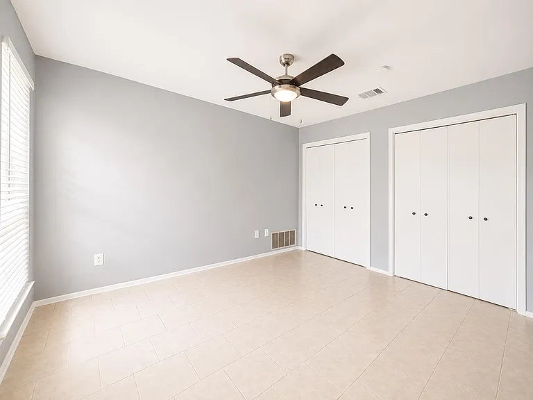 11908 Sunhillow Bnd #B — Photo 12