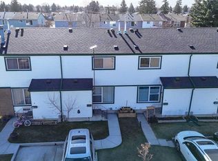 100 E Pennsylvania Rd SE #6, Calgary, AB T2A4Y8