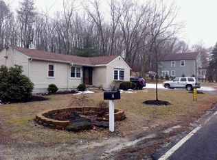 7 Francis Mills Rd, Freehold, NJ 07728