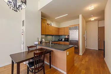 Rented by R New York