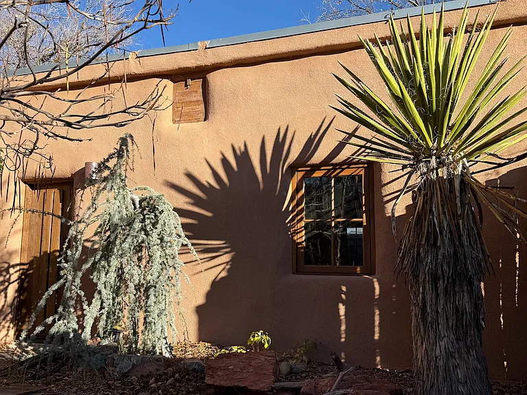 824B Canyon Rd #A — Photo 11