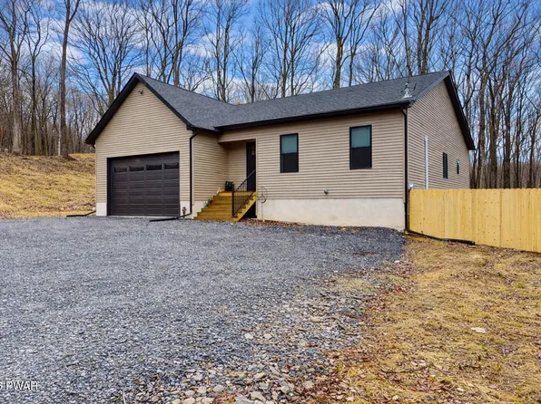 109 Pitch Pine Ln, Milford, PA 18337