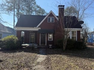 1131 Woodlawn St, Tupelo, MS 38804