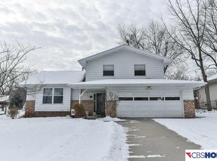 10532 O St, Omaha, NE 68127