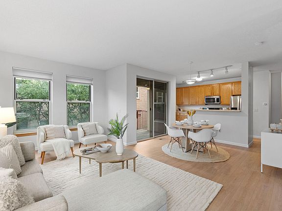 4th image of 580 2nd St N #406