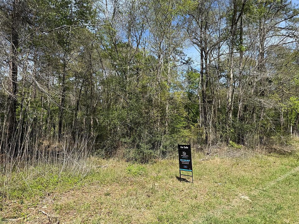 1st image of White Oak Dr