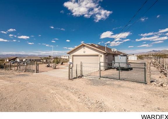 4th image of 3571 W Crystal Dr