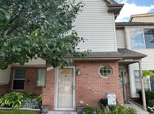 41019 Rose Ln #8, Clinton Township, MI 48036
