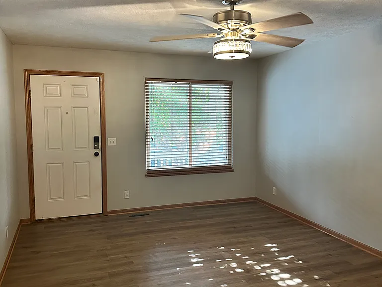 6614 Shadow Pines Pl — Photo 3
