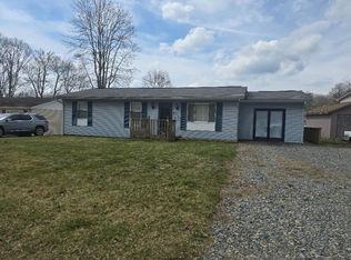 210 Wayne St, Glen Morgan, WV 25813