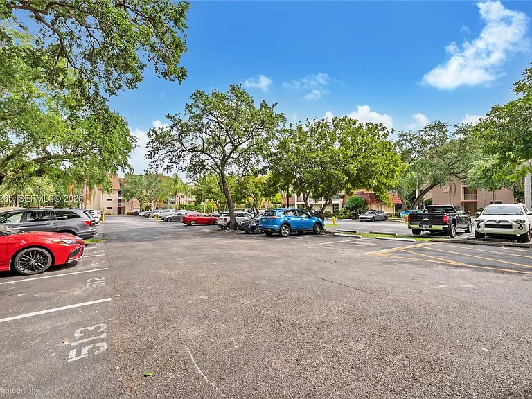 9301 SW 92nd Ave #A304 — Photo 12