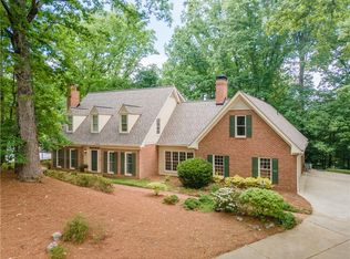 335 Cameron Ridge Dr, Sandy Springs, GA 30328