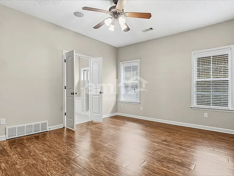10259 Morning Hill Dr — Photo 8