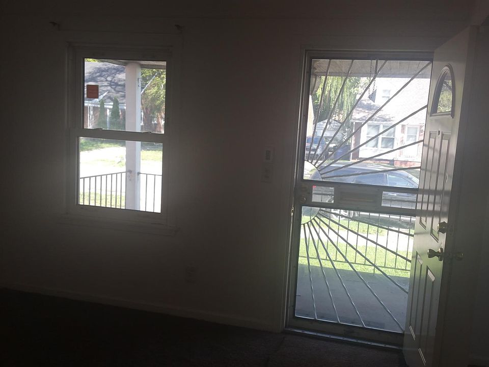 2nd image of 8435 Grandville Ave