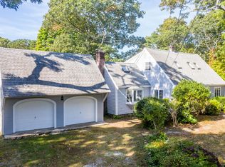 49 King Phillip Rd, Pocasset, MA 02559