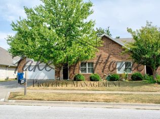4046 S Warmwater Ave, Springfield, MO 65804