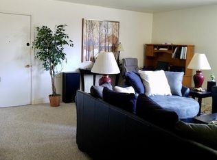 1419 N 8th St APT 6, Manitowoc, WI 54220