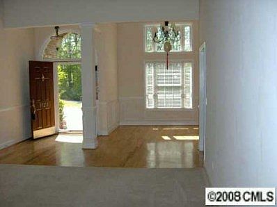 2nd image of 1728 Eden Glen Dr