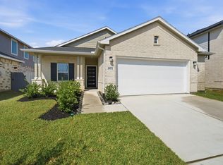 8931 Gull Canyon Dr, Baytown, TX 77521