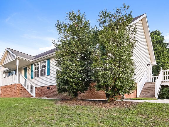 4th image of 5225 Milhaven Ln