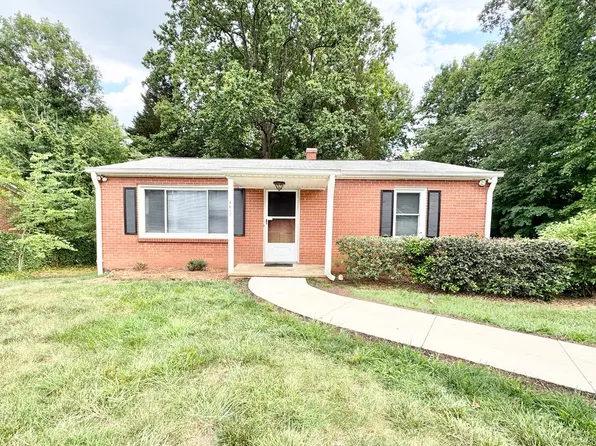 4617 Tower Rd, Greensboro, NC 27410