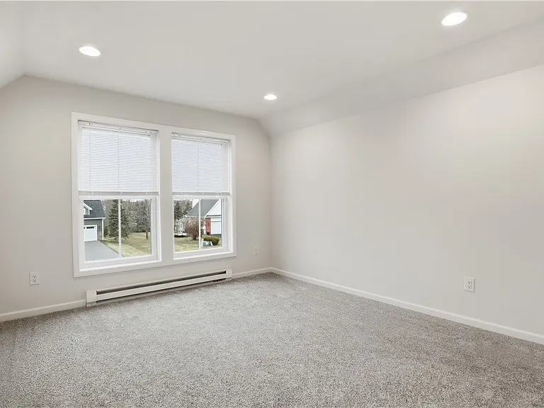 8 Nightfrost Ln — Photo 27