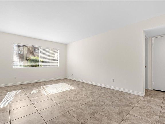 3rd image of 1340 E Hillcrest Dr Unit 3