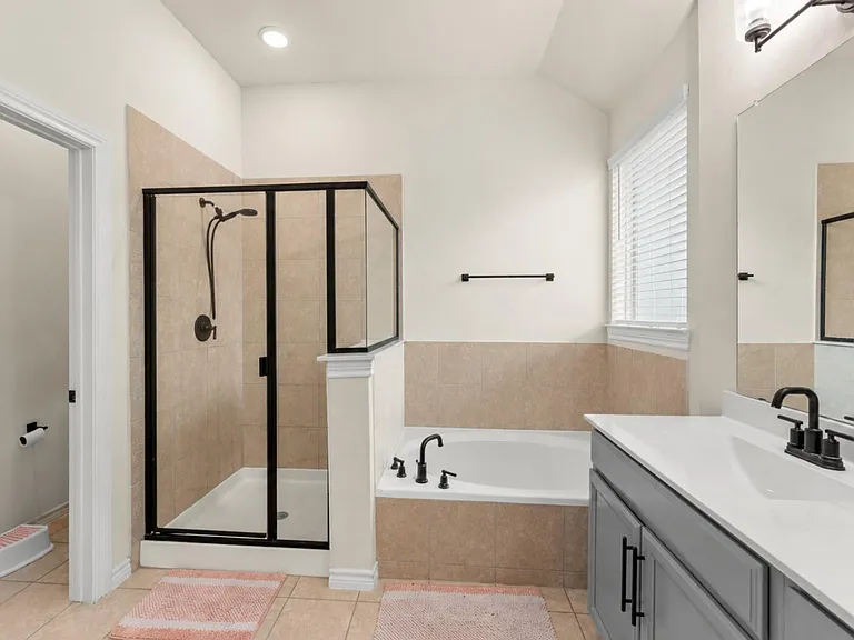 11410 Cypress Elm Ct — Photo 16