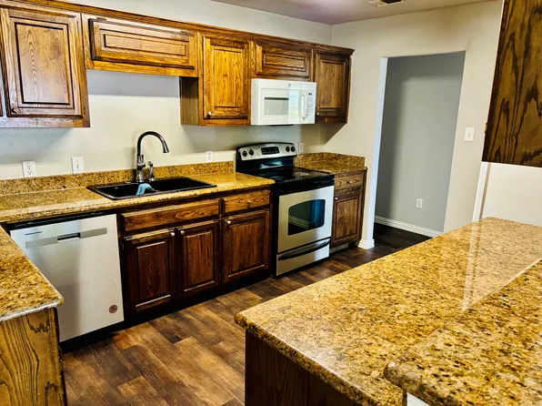 811 Memorial Dr, Wylie, TX 75098