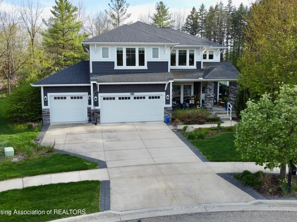 2229 Cider Mill Dr, East Lansing, MI 48823