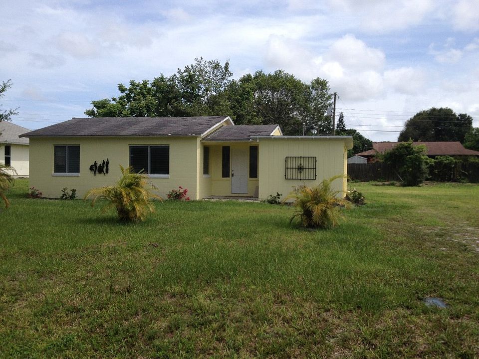 1st image of 3465 1st Ln