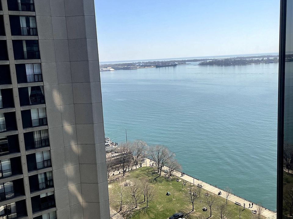 1st image of 65 Harbour Sq #2205