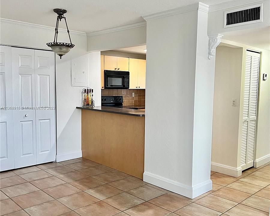 1st image of 840 NW 87th Ave APT 502