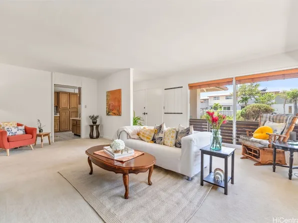 98-911 Kahapili St, Aiea, HI 96701