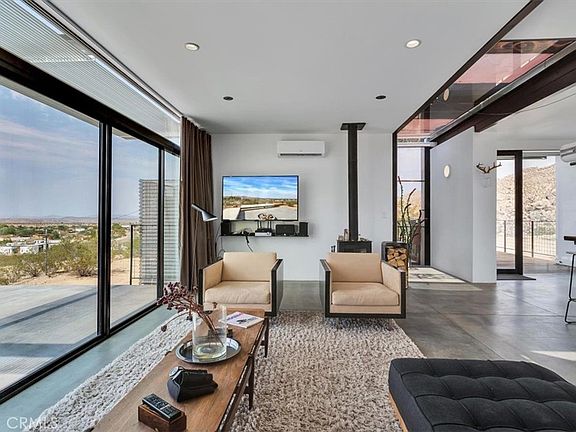 5th image of 6957 Alturas Dr