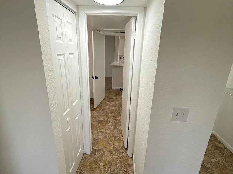 2851 N Oakland Forest Dr #307 — Photo 15