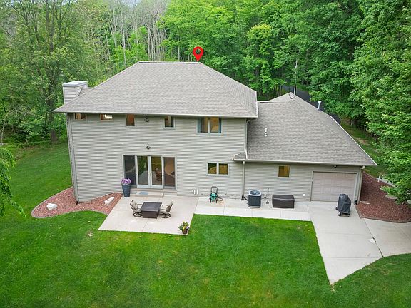 2nd image of 4544 Crooked Creek Ln