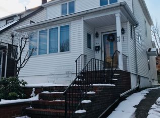 4628 189th St, Flushing, NY 11358