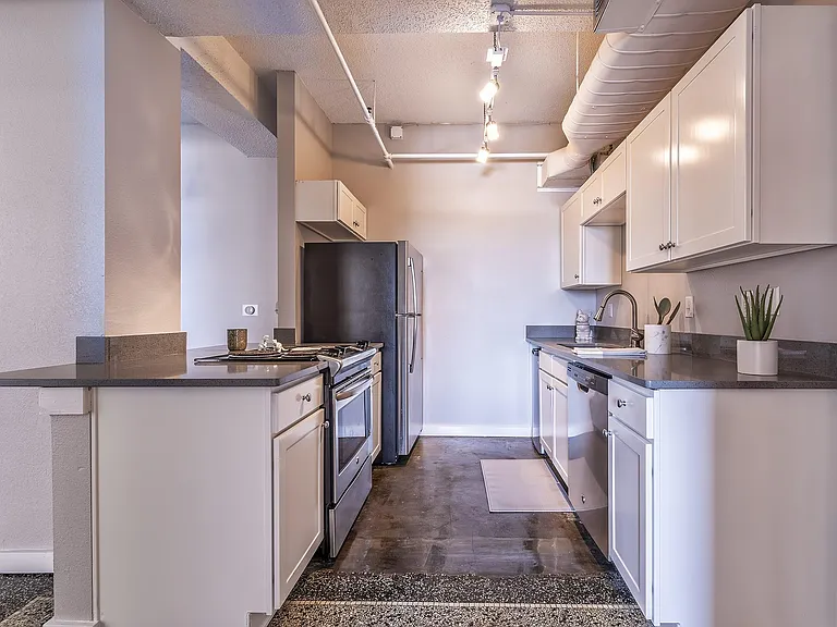 Board of Trade 16 Kitchen