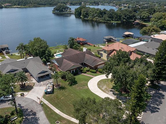3rd image of 3901 Orange Lake Dr