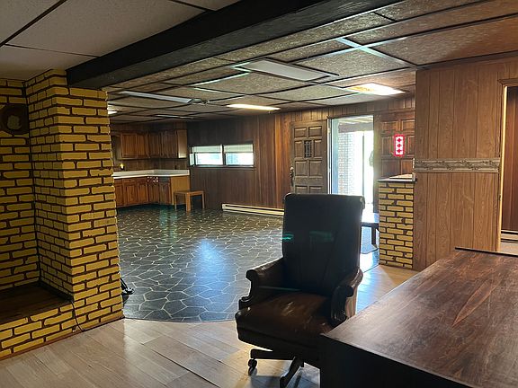 3rd image of 382 Powerhouse Ln #101