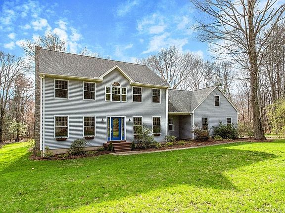 2nd image of 17 Robinwood Ln
